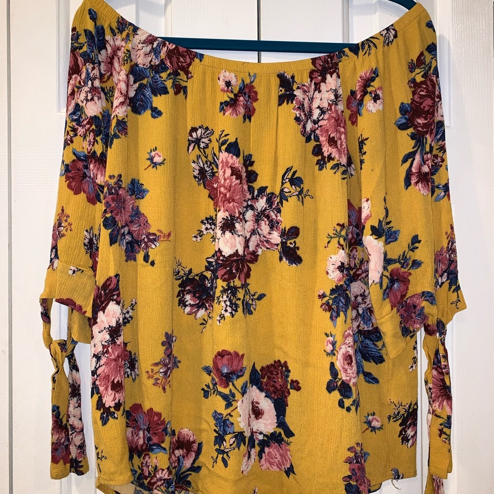 Cute flowery off the shoulder top